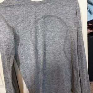 lululemon athletica Long Sleeve Tee in Heather Gray